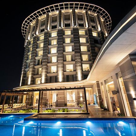 Lyfe Hotel Bhubaneswar Exterior foto